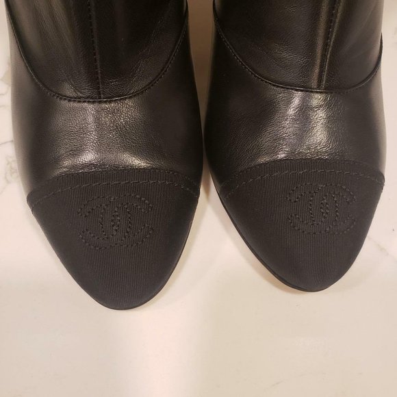 CHANEL 18A Lambskin Leather Cap Toe Ankle Booties Boots Heels - Picture 5 of 11
